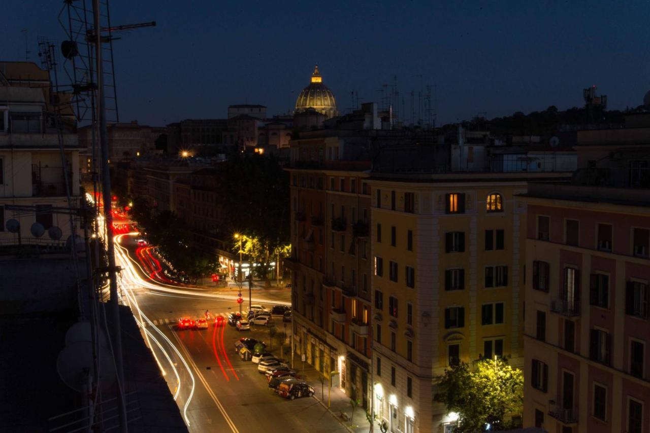 Terrazza Giuliana Rooftop Rome Bagian luar foto