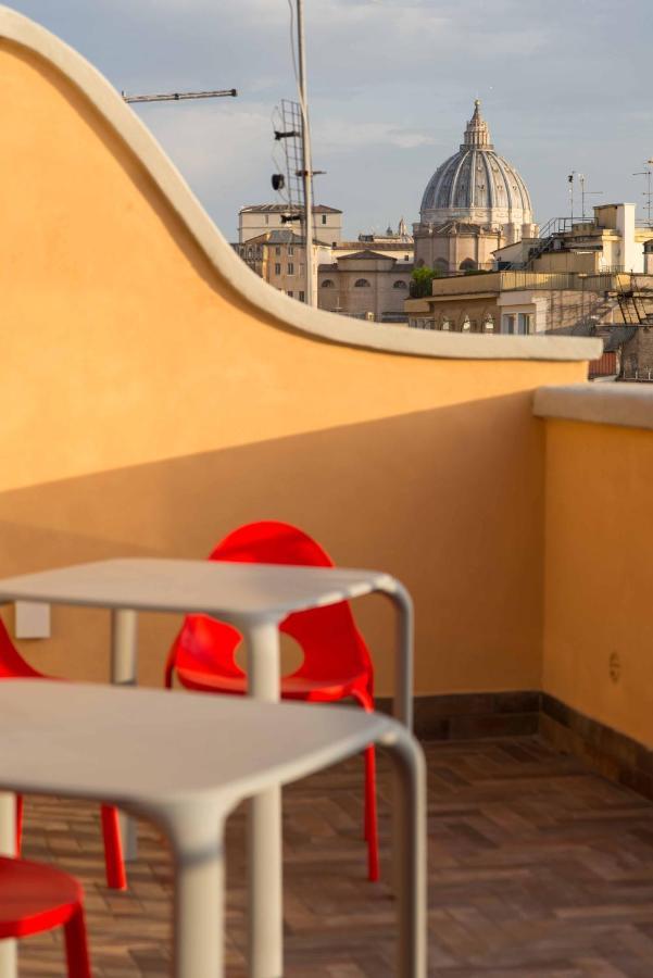 Terrazza Giuliana Rooftop Rome Bagian luar foto