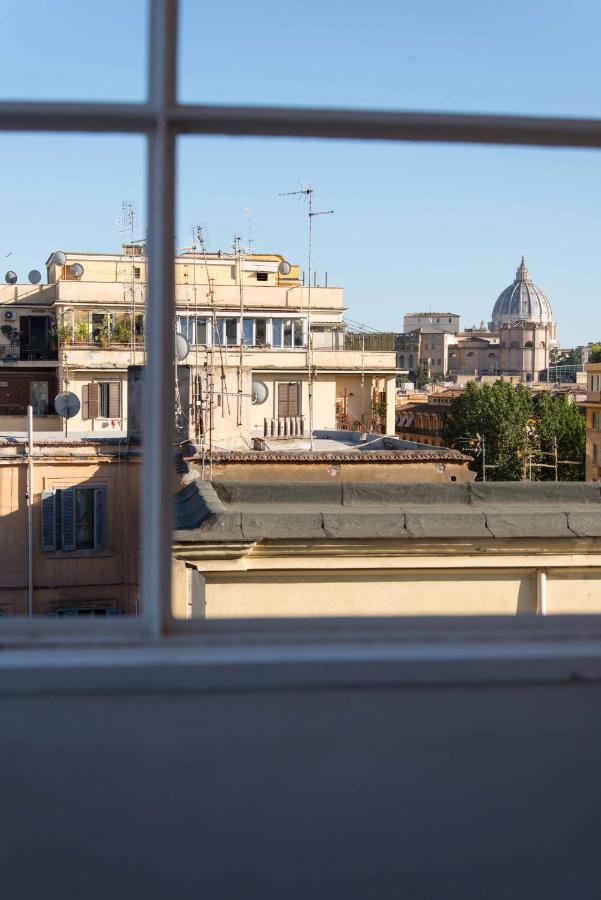 Terrazza Giuliana Rooftop Rome Bagian luar foto